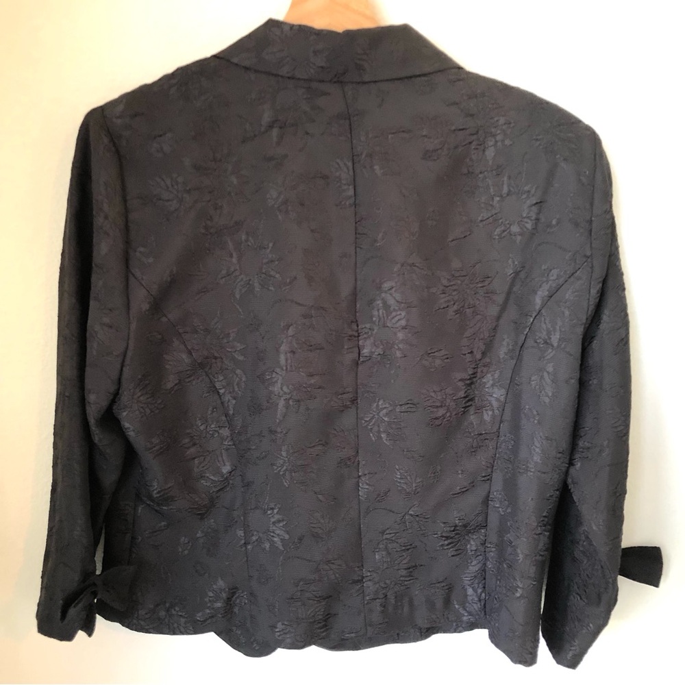 Vintage Karin Stevens Petites 2 Piece Jacquard Dress Suit Black 12P Bow Cuff - Picture 7 of 17